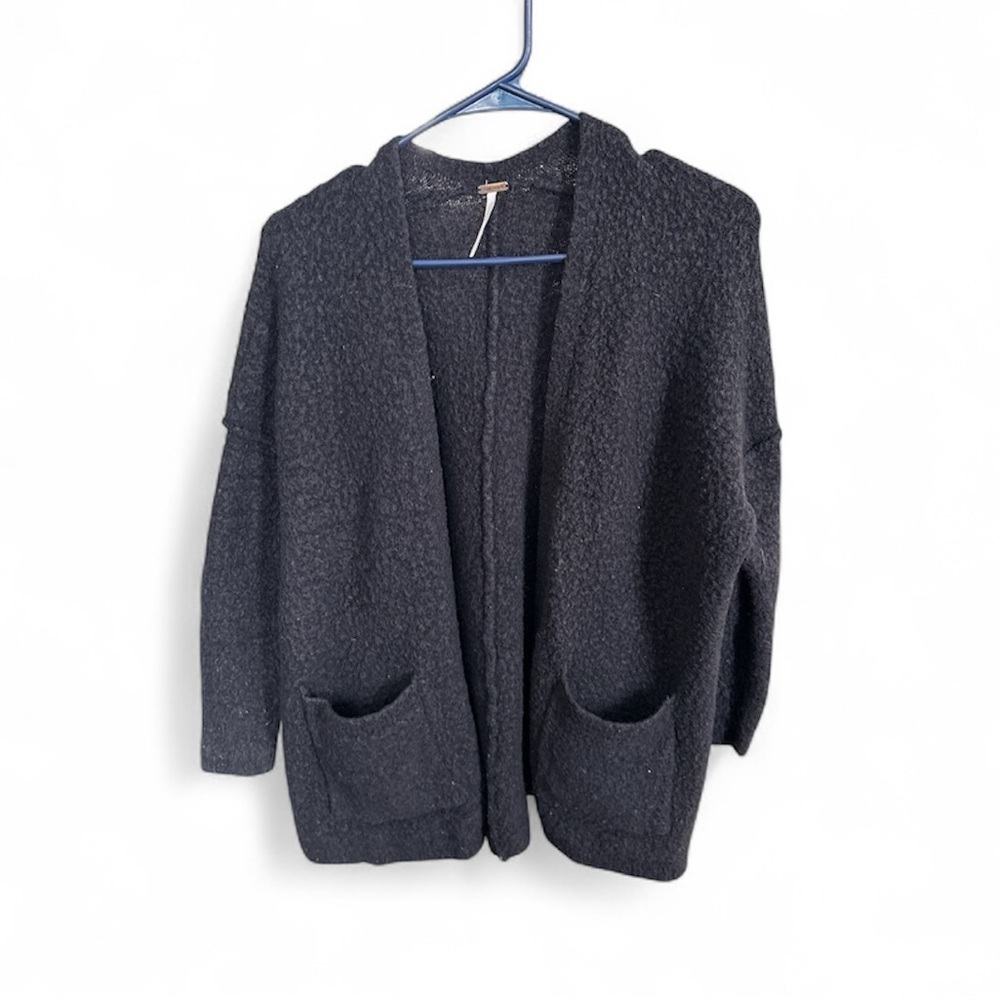 Free People CLOSET CLEANOUT oversized 100% wool cardigan-Size S - Picture 1 of 4